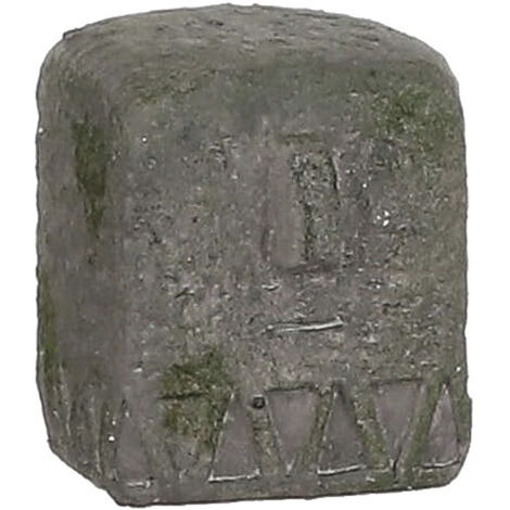Graue Statue 9x8x9,5cm