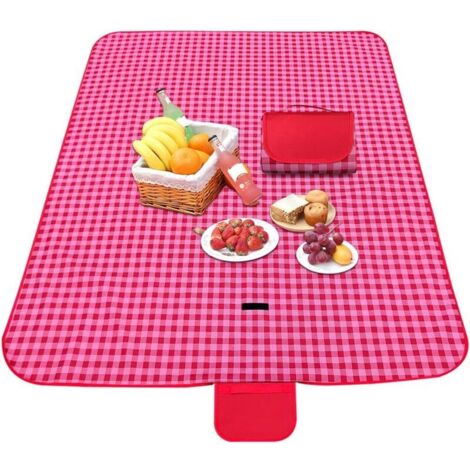 Groß, aber faltbar. Unsere Picknickdecke lässt sich auf bis zu 200 cm x 146 cm ausdehnen und bietet damit ausreichend Platz für Ihre Familie (rot).