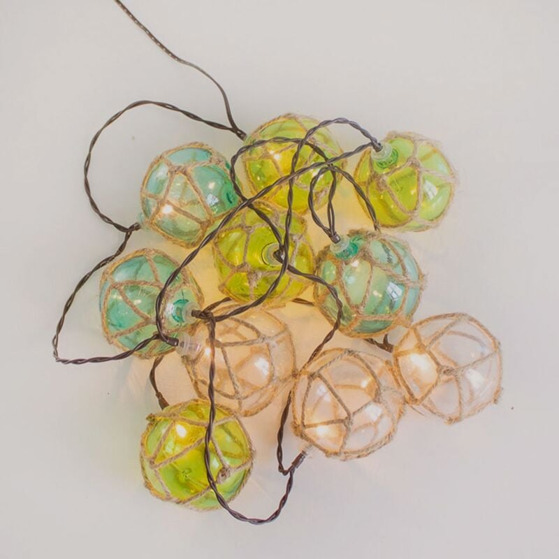 Guirlande lumineuse décorative de Noël mare. Fabriquée en fibres naturelles et en plastique. 330 cm de long et lumière led chaude. Fabriquée en