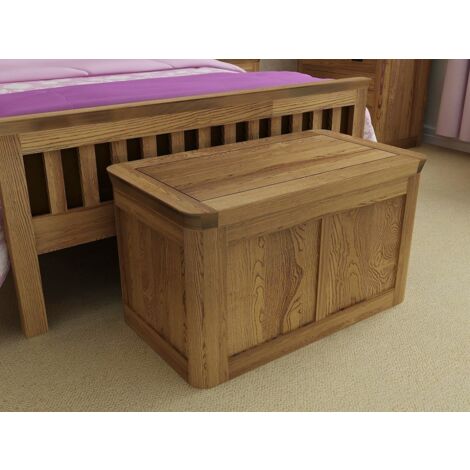 Hallowood Furniture London Oak Large Blanket Box with Thick Top Lid, Solid Oak Wooden Ottoman Storage Box, Toy Trunk, Blanket Chest, Wooden Storage Chest for Bedroom or Living Room