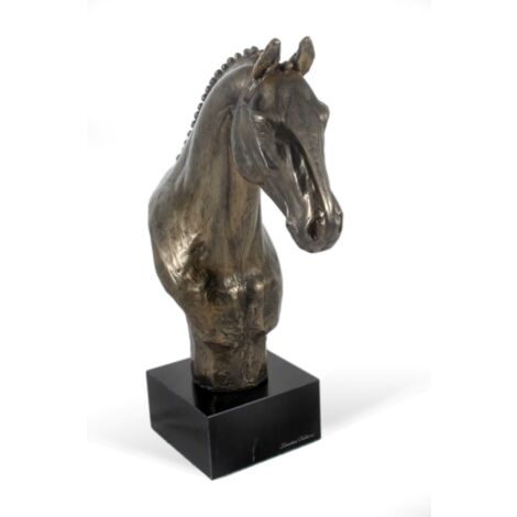 Hannover - una grande statuetta con un cavallo, un busto su una base di pietra, un prestigioso premio nel concorso del marchio Art-Dog