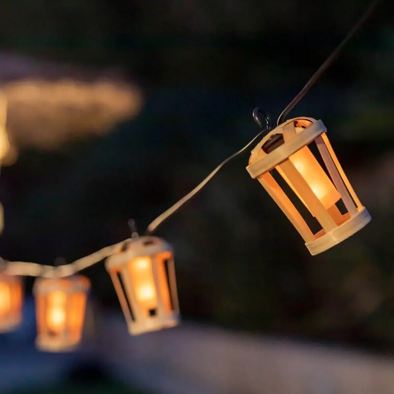 Hiama Guirlande lumineuse d'intérieur et d'extérieur. 10 ampoules led à lumière chaude avec charge solaire et batterie rechargeable. Fabriqué en