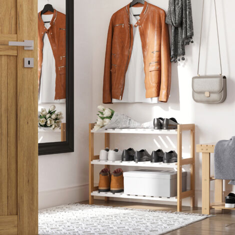 HOMCOM Étagère à chaussures à 3 niveaux. porte-chaussures en bois de pin avec 3 étagères à lattes. pour salon. entrée. 70 x 26 x 57.5 cm. blanc et effet bois naturel