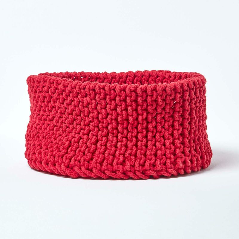 Homescapes - Red Cotton Knitted Round Storage Basket, 37 x 21 cm - Red