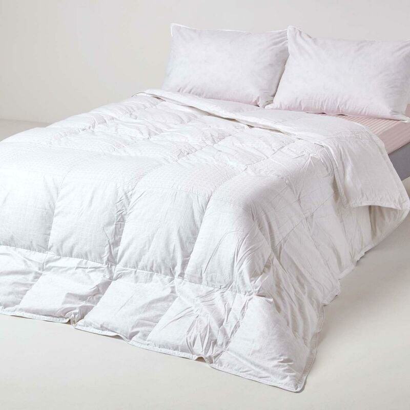 Homescapes - Couette Premium chaude spéciale hiver en duvet d'oie 13,5 tog - 230 x 220 cm