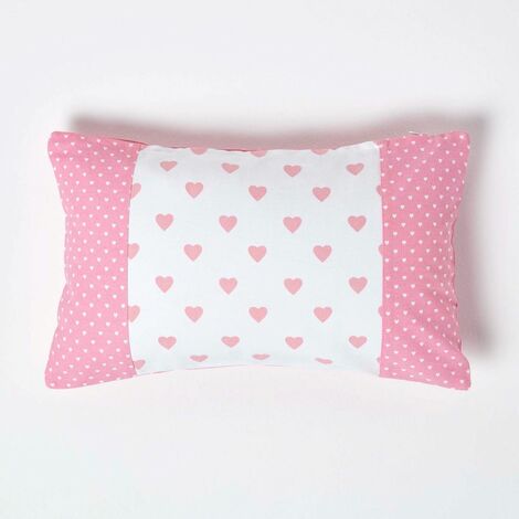 HOMESCAPES Patchwork-Kissenbezug mit Herzen in Rosa, 30 x 50 cm