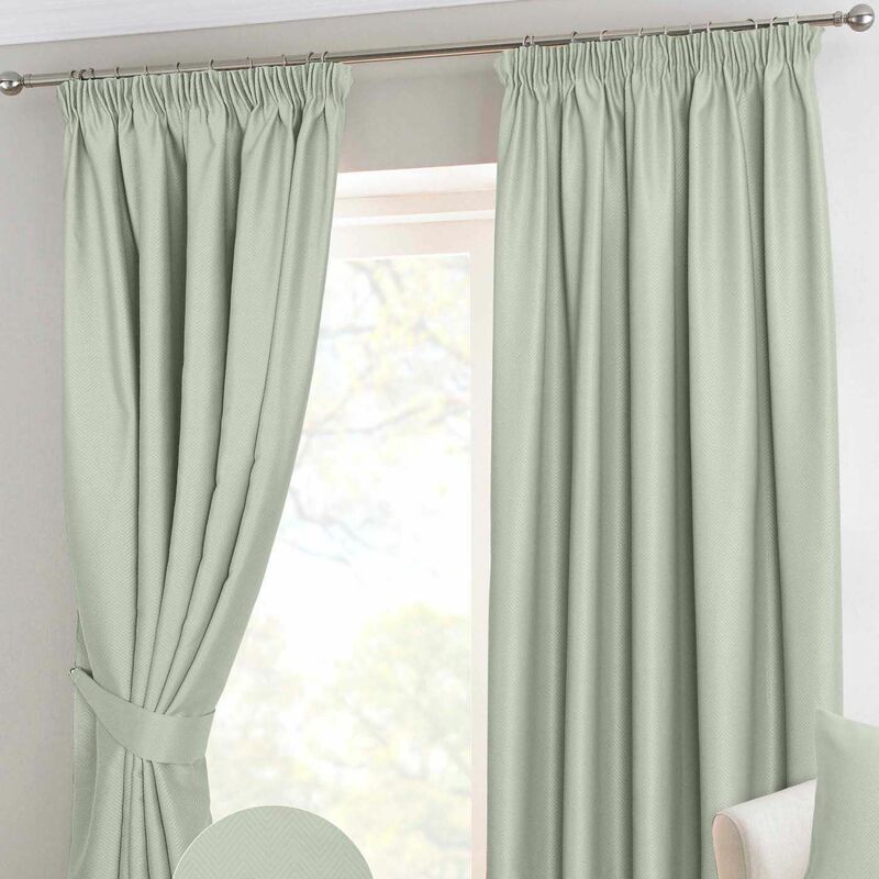 Homescapes - Rideaux Galon fronceur Occultant - Crème - Motif chevron 117 x 137 cm