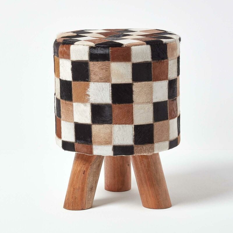HOMESCAPES Tabouret en cuir à carreaux pieds en bois 32 x 32 x 42 cm