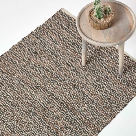 HOMESCAPES Tapis en cuir recyclé marron à motif losanges - 90 x 150 cm