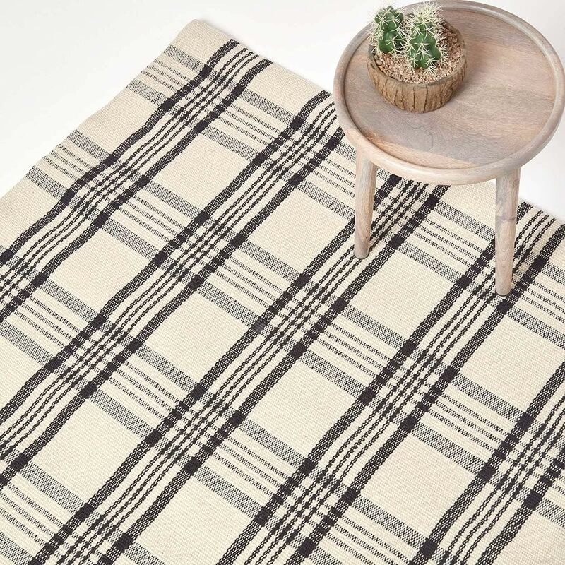 Tapis en laine à imprimé Tartan noir et blanc - Logan - 70 x 120 cm - Homescapes