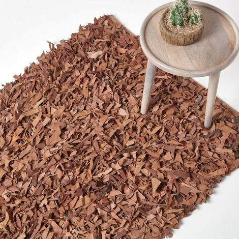 HOMESCAPES Tapis Shaggy Cuir Dallas Marron 150 x 240 cm