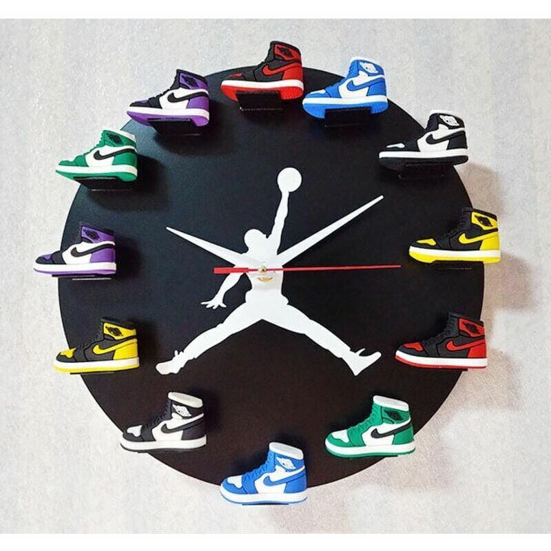 Horloge murale 3d modèle de chaussure 3d meubles de bureau à domicile sports nba basket-ball basket-ball, fond noir, motif blanc Debuns