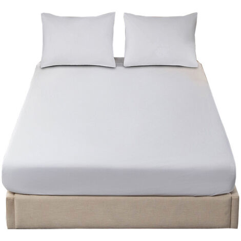 Housse de matelas blanche, 120 cm de large x 200 cm de long x 30 cm de haut.