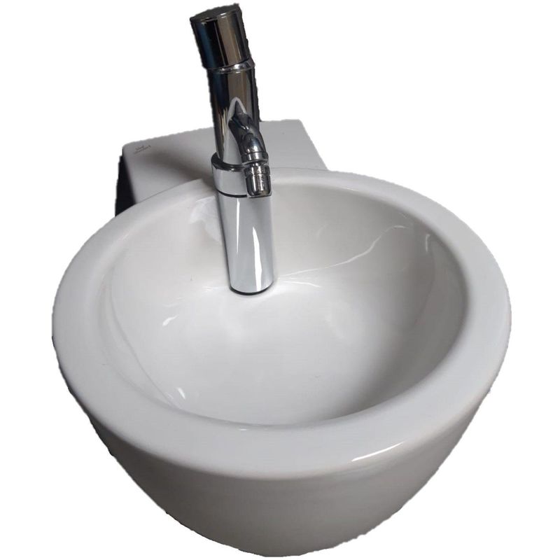 Wc E Bidet Insieme Ideal Standard.Ideal Standard Sadler Bidet Sospeso Con Rubinetto Integrato T5080 Idst5080