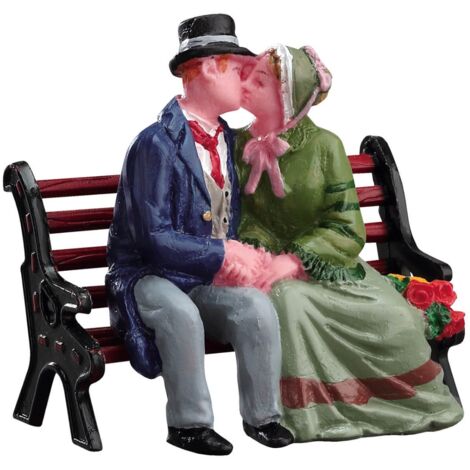 Il bacio, personaggi per villaggio di Natale in poliresina