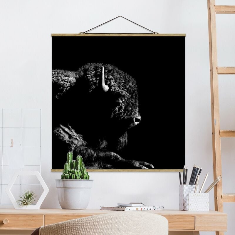 

Imagen de tela - Bison In The Dark - Cuadrado 1:1 Dimensión LxA: 50cm x 50cm