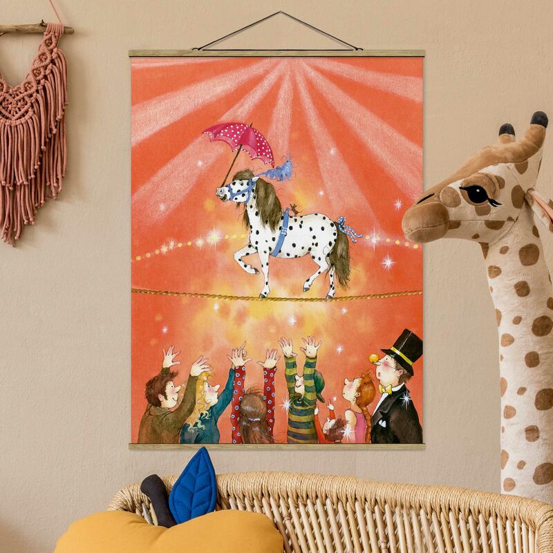 

Imagen de tela - Circus Pony Micki - Alto 4:3 Dimensión LxA: 66.4cm x 50cm