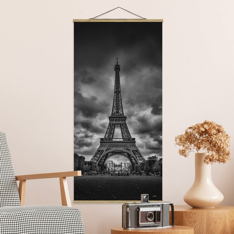 

Imagen de tela - Eiffel Tower In Front Of Clouds In Black And White - Alto 2:1 Dimensión LxA: 70cm x 35cm