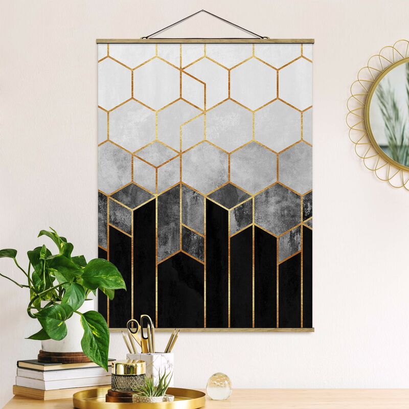 

Imagen de tela - Elisabeth Fredriksson - Golden Hexagons Black And White - Alto 4:3 Dimensión LxA: 133.5cm x 100cm