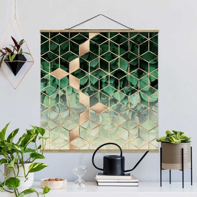 

Imagen de tela - Elisabeth Fredriksson - Green Leaves Golden Geometry - Cuadrado 1:1 Dimensión LxA: 80cm x 80cm