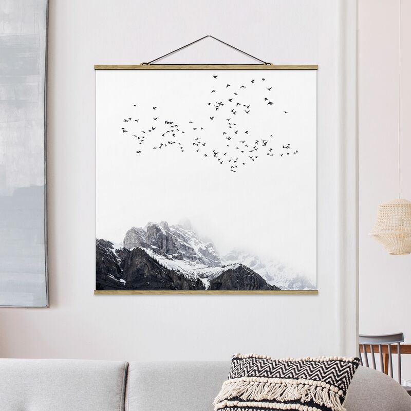 

Imagen de tela - Flock Of Birds In Front Of Mountains Black And White - Cuadrado 1:1 Dimensión LxA: 80cm x 80cm