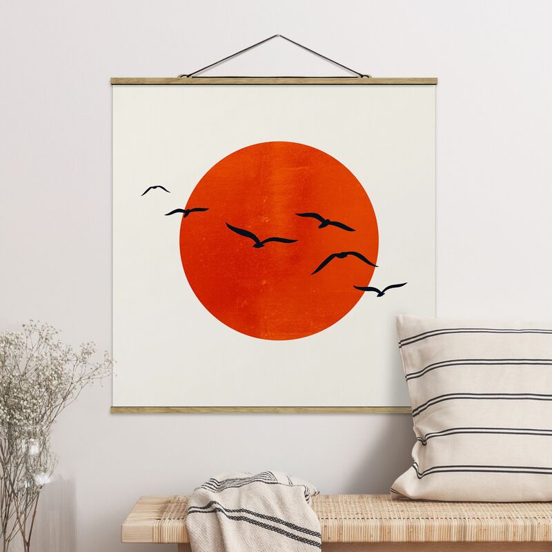 

Imagen de tela - Flock Of Birds In Front Of Red Sun I - Cuadrado 1:1 Dimensión LxA: 80cm x 80cm