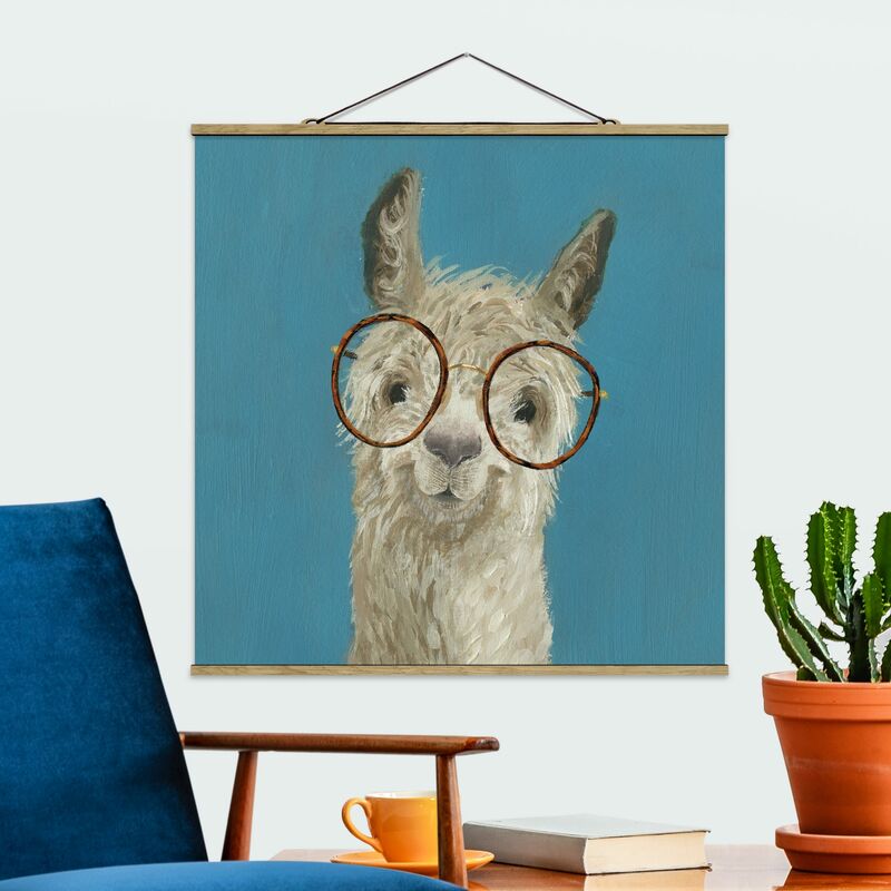 

Imagen de tela - Lama With Glasses I - Cuadrado 1:1 Dimensión LxA: 50cm x 50cm