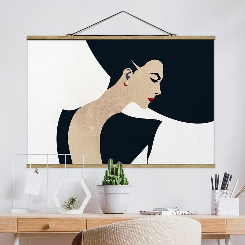 

Imagen de tela - Lady With Hat Dark Blue - Apaisado 2:3 Dimensión LxA: 53.5cm x 80cm