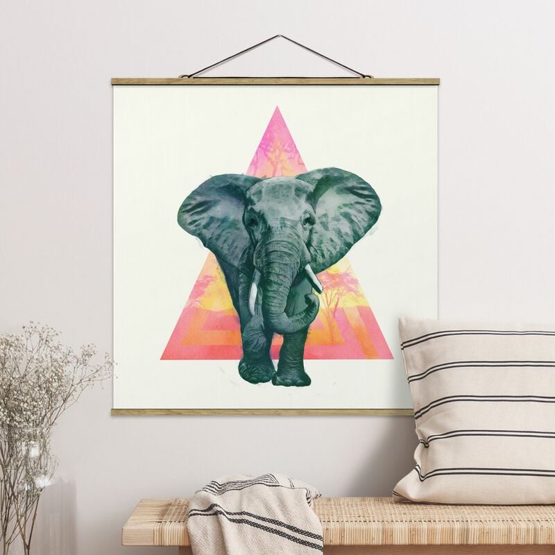 

Imagen de tela - Laura Graves - Illustration Elephant Front Triangle Painting - Cuadrado 1:1 Dimensión LxA: 35cm x 35cm