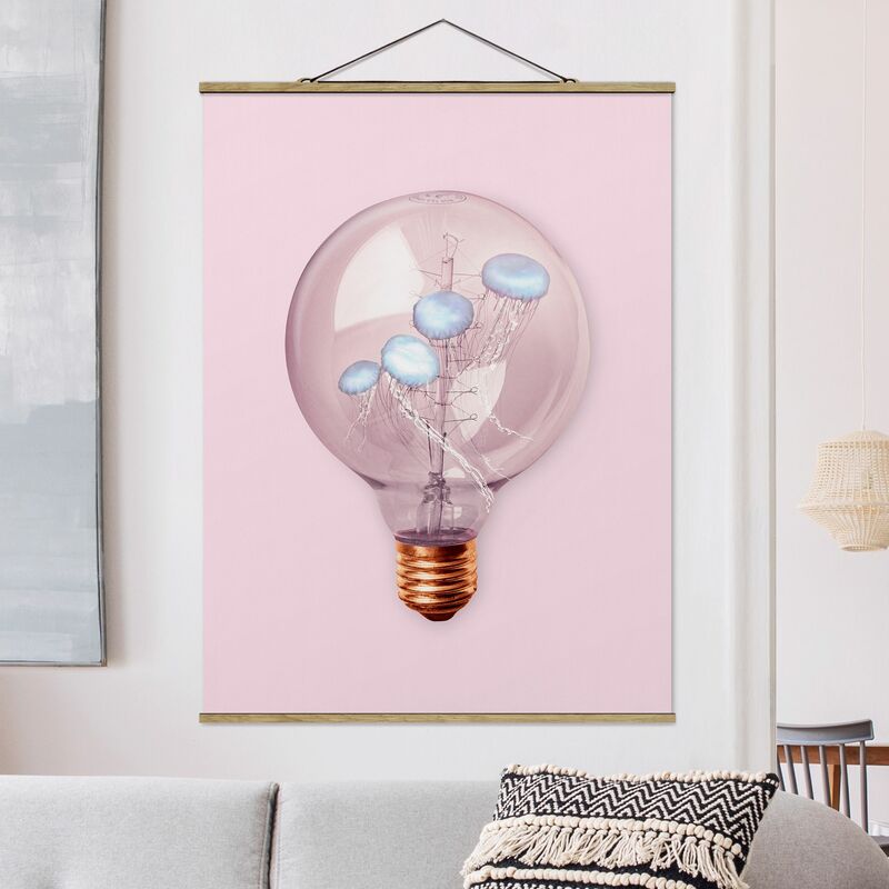 

Imagen de tela - Light Bulb With Jellyfish - Alto 4:3 Dimensión LxA: 66.4cm x 50cm