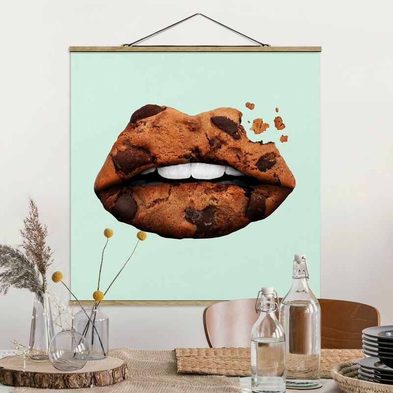 

Imagen de tela - Lips With Biscuit - Cuadrado 1:1 Dimensión LxA: 100cm x 100cm