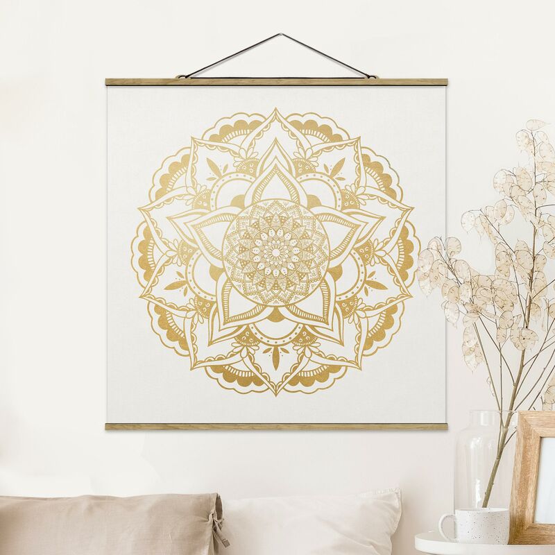 

Imagen de tela - Mandala Flower Gold White - Cuadrado 1:1 Dimensión LxA: 35cm x 35cm