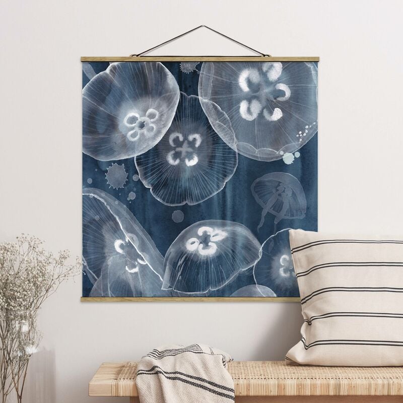 

Imagen de tela - Moon Jellyfish II - Cuadrado 1:1 Dimensión LxA: 80cm x 80cm