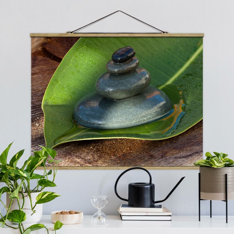

Imagen de tela - Stone Tower On Green Leaf - Apaisado 3:4 Dimensión LxA: 75cm x 100cm