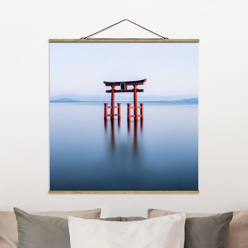 

Imagen de tela - Torii In Water - Cuadrado 1:1 Dimensión LxA: 35cm x 35cm