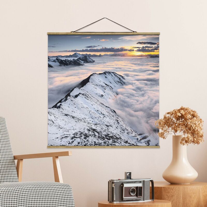 

Imagen de tela - View Of Clouds And Mountains - Cuadrado 1:1 Dimensión LxA: 80cm x 80cm