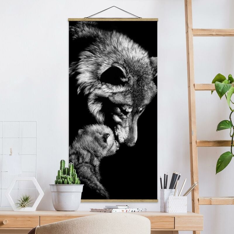

Imagen de tela - Wolf In The Dark - Alto 2:1 Dimensión LxA: 100cm x 50cm