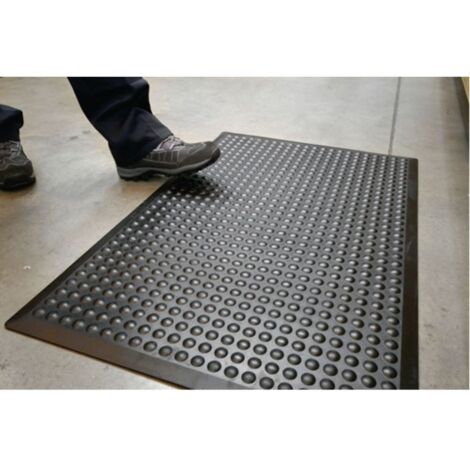 Pavimento finito tappetino L900xW600xS14mm gomma SBR nera