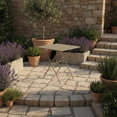 Chalet & Jardin – Table carrée pliante en acier époxy 60 x 60 cm – 71 cm de hauteur – Légère et facile à déplacer – Pour terrasses et balcons (1/2)