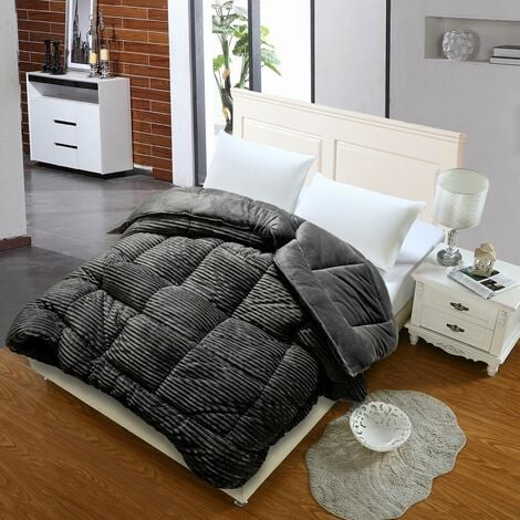 Couette Coton Club SAMPUR - Chaude 400 g/m² - Thermorégulatrice - 100% microfibre - 240 x 260 cm