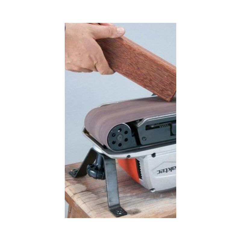 Makita M9400 4\