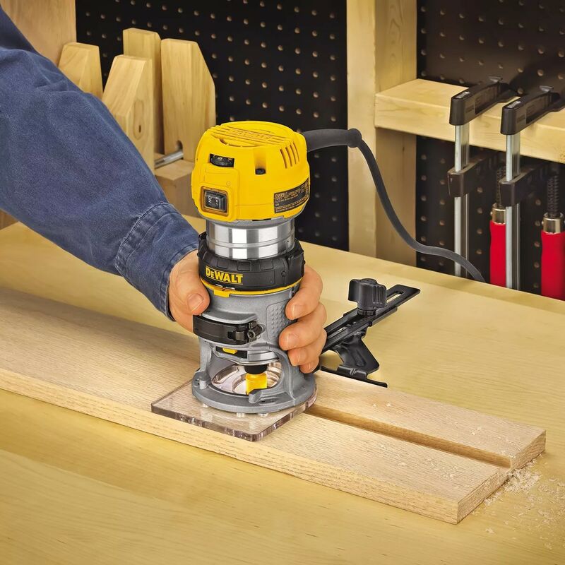 Dewalt D26200 900w Compact Fixed Base Corded Router 240v 12