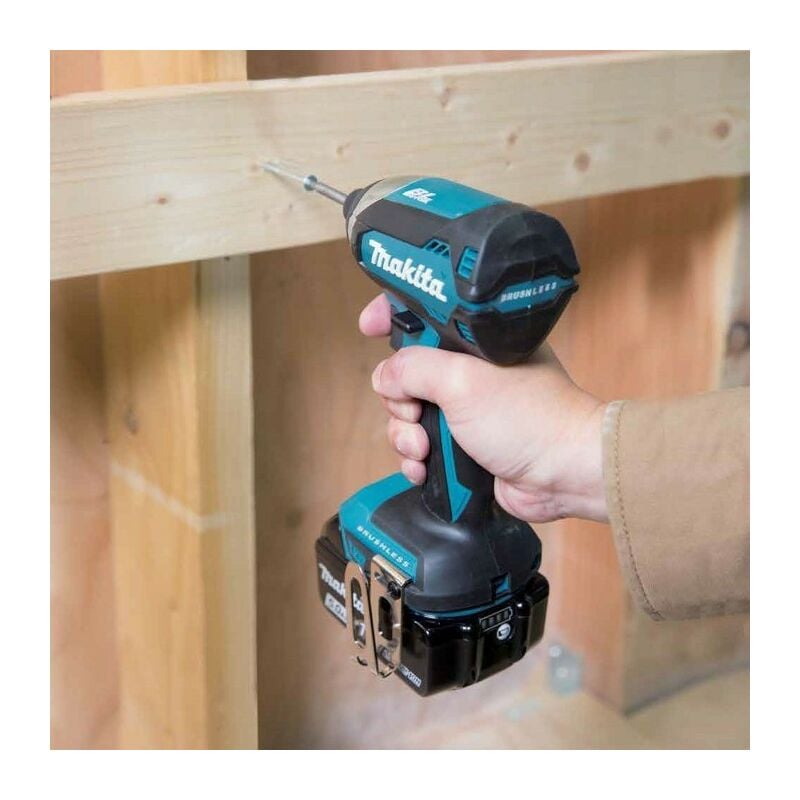 Makita DTD153RFX1 18V LXT Lithium Brushless Impact Driver 1 x