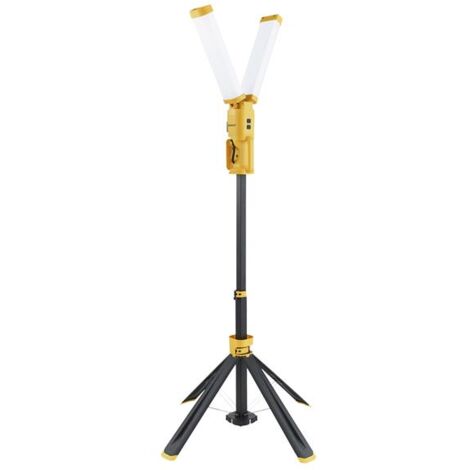 Stanley SXLS37182E Area Tower Light with Outlet Socket 8000 Lumens SXLS37182E (1/5)