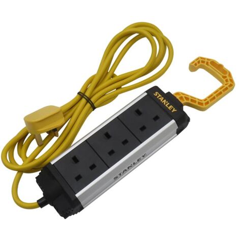 Stanley SXECFA1AHFE 3-Gang Powerboard with Foldable Hook 3m STE3GHOOK (1/5)