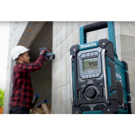Makita DMR301 Digital DAB Built in Charger Site Radio DAB Bluetooth & 18v BL1830