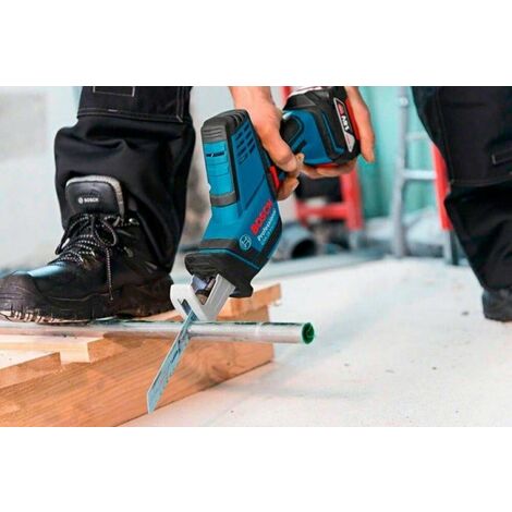 Bosch GSA 18 V-LI C Compact Reciprocating Sabre Saw - Bare + L-boxx ...