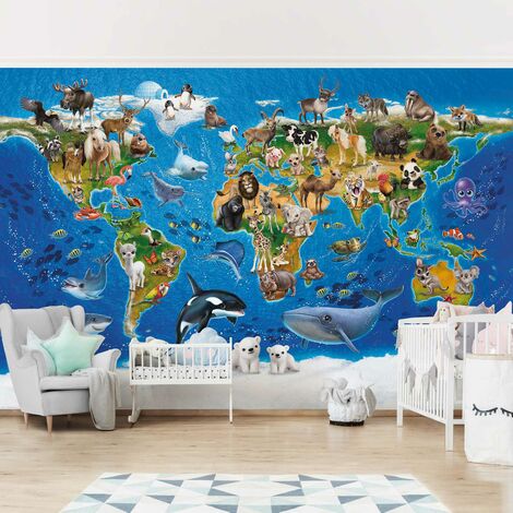 Vliestapete Premium Kinderzimmer - Animal Club International - Weltkarte  mit Tieren - Fototapete Breit Größe HxB: 190cm x 288cm