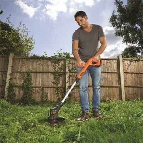 Desbrozadora de batería 18V Black\u0026Decker ST1823-QW 25cm