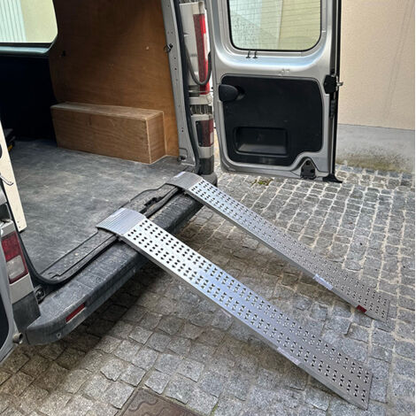 Rampe D'Accès Aluminium 2m - Hauteur 529-593mm - Charge 700kg Par Paire - M030B2/HS/20U Pour Utilitaire Et Remorque